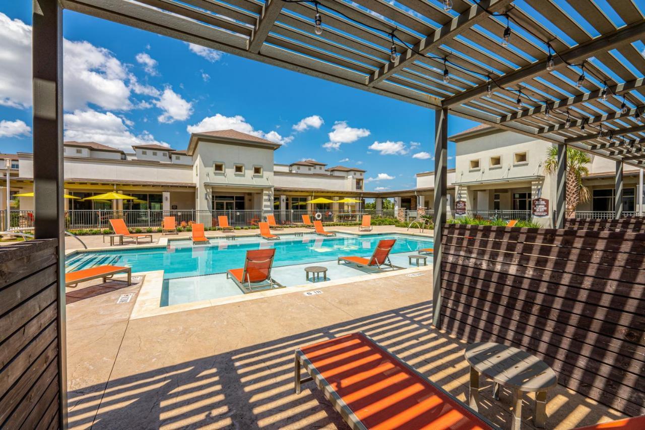 Apartament Luxe 3B/2B Getaway - Pool, Gym, Parking, Pet Wash Leander Zewnętrze zdjęcie